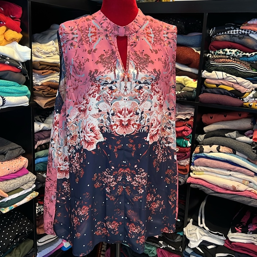 Blouse. 3x Suzanne Betro